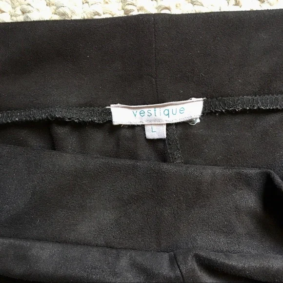 Vestique: High-waisted blk faux suede leggings - Picture 4 of 4